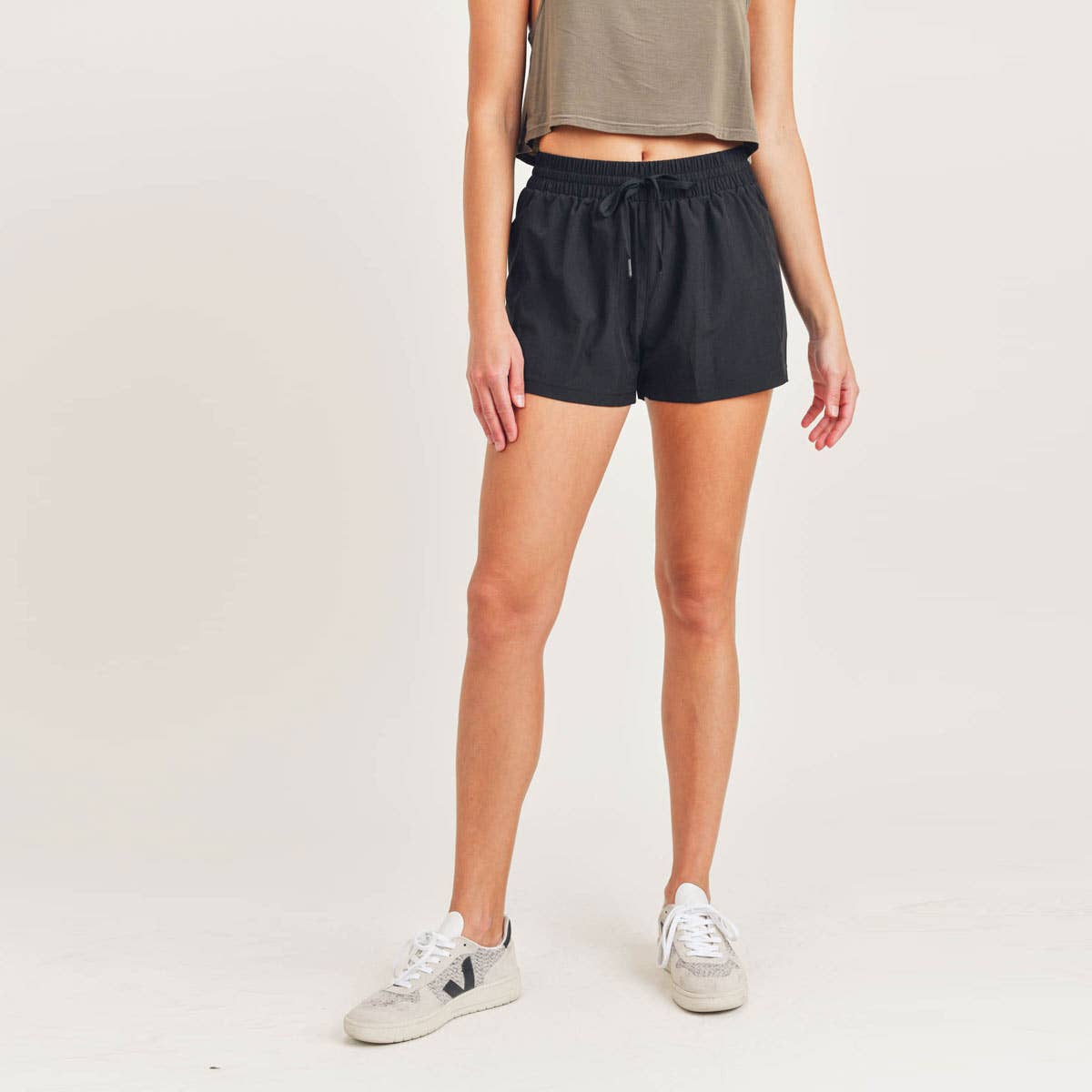 Drawstring Pocket Athleisure Shorts