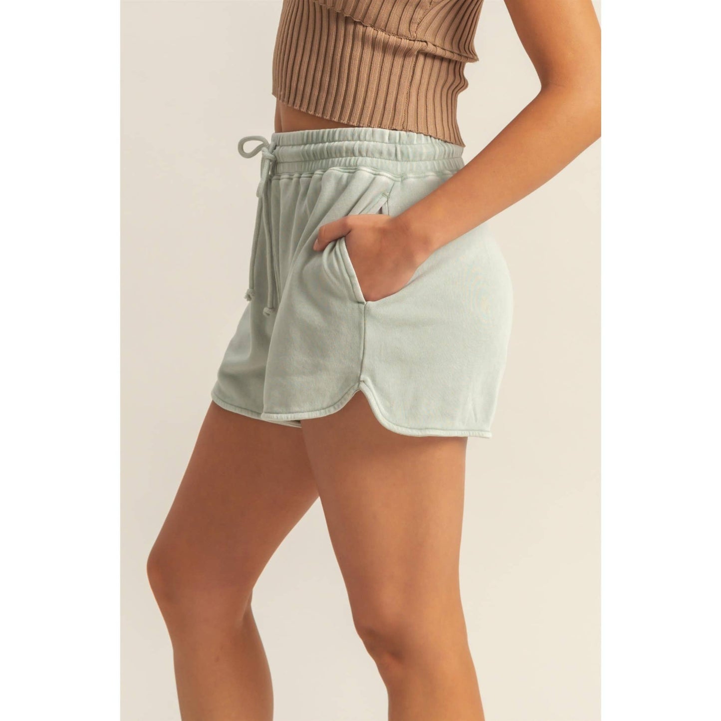 DZ25A690-Drawstring Waist Casual Dolphin Shorts