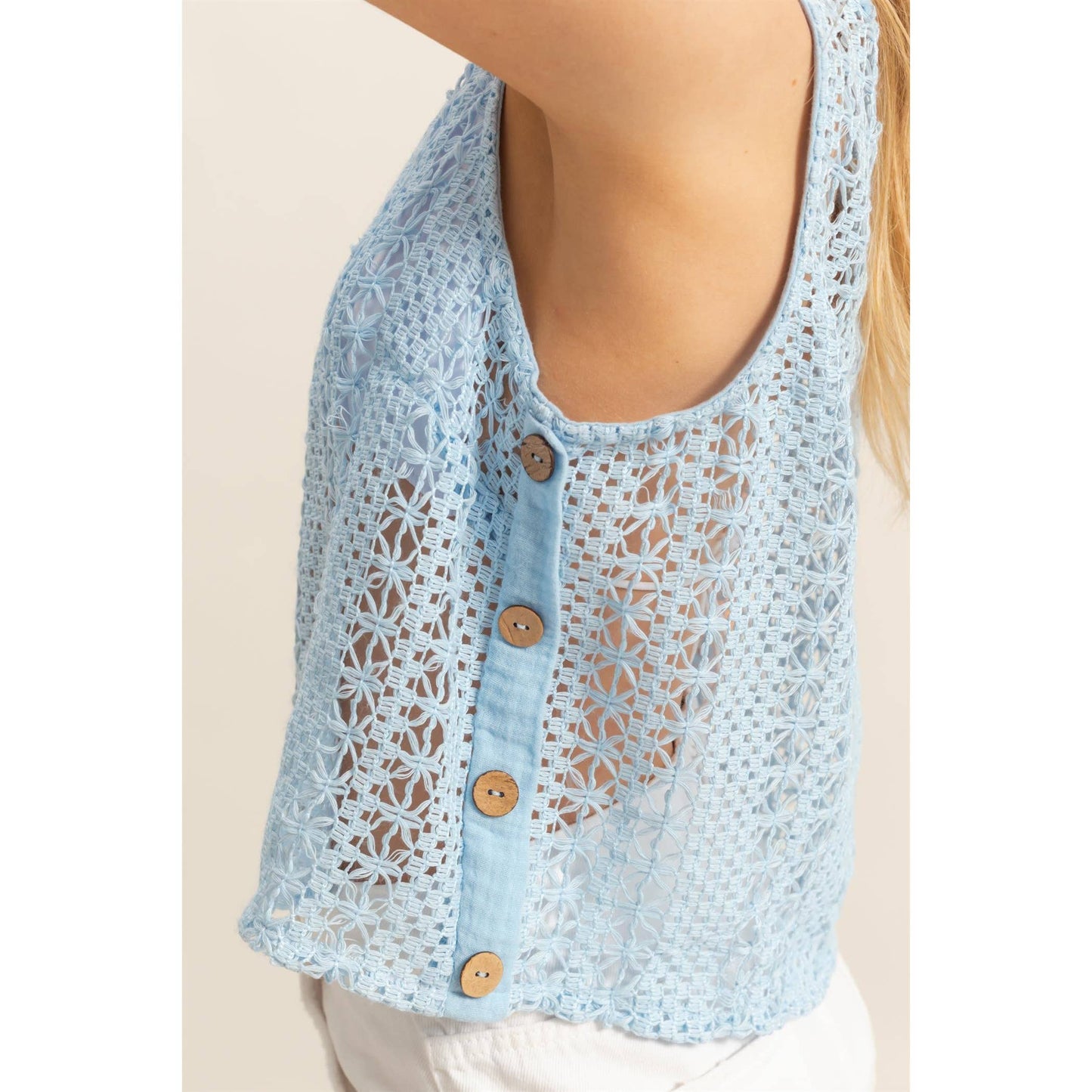 HF25C657-Sleeveless Crew Neck Crochet Top