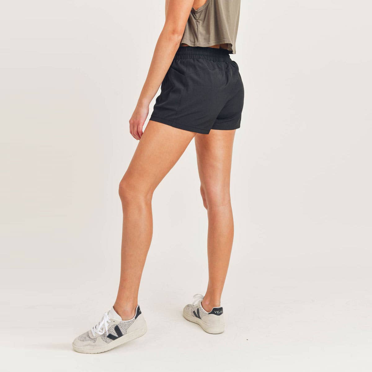 Drawstring Pocket Athleisure Shorts