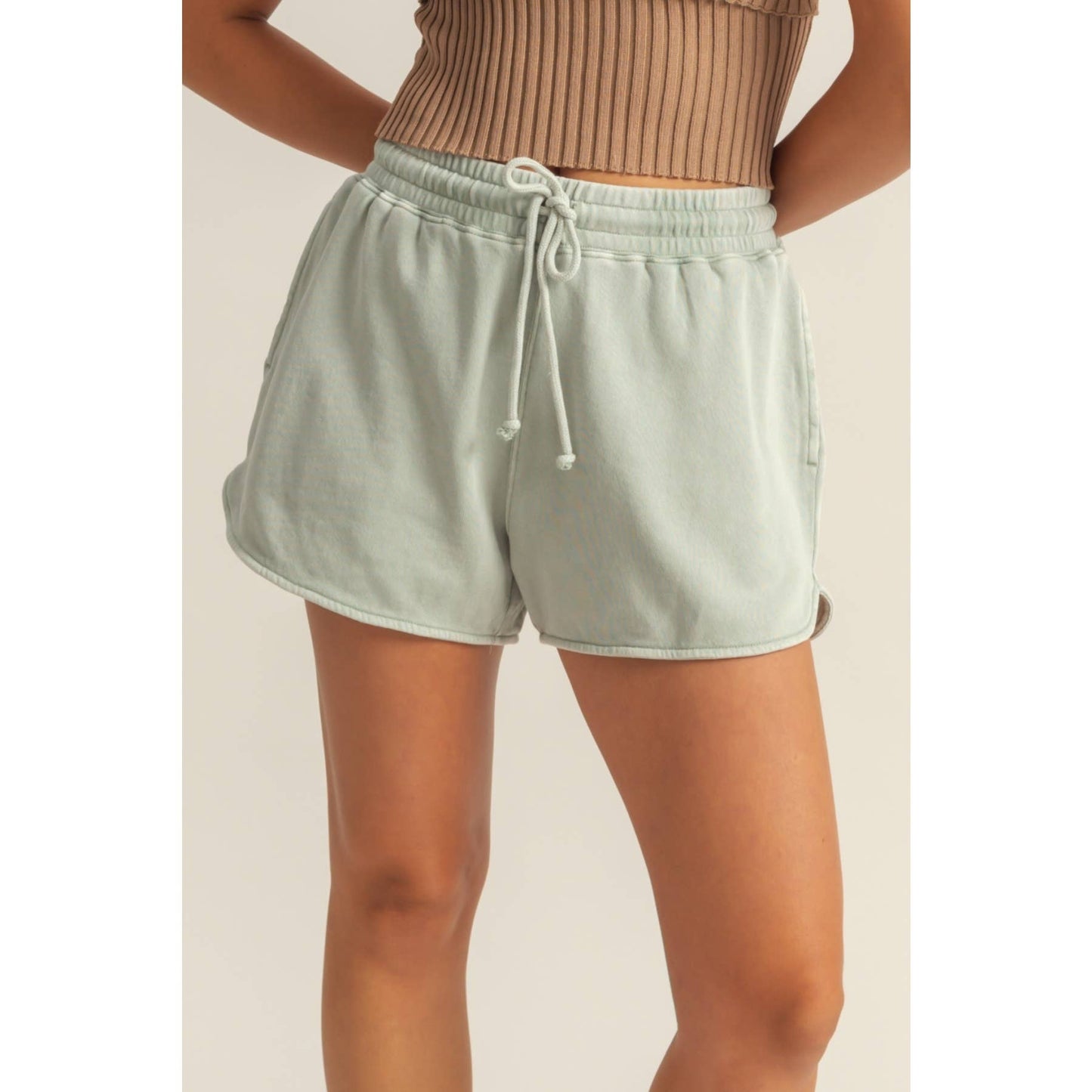 DZ25A690-Drawstring Waist Casual Dolphin Shorts