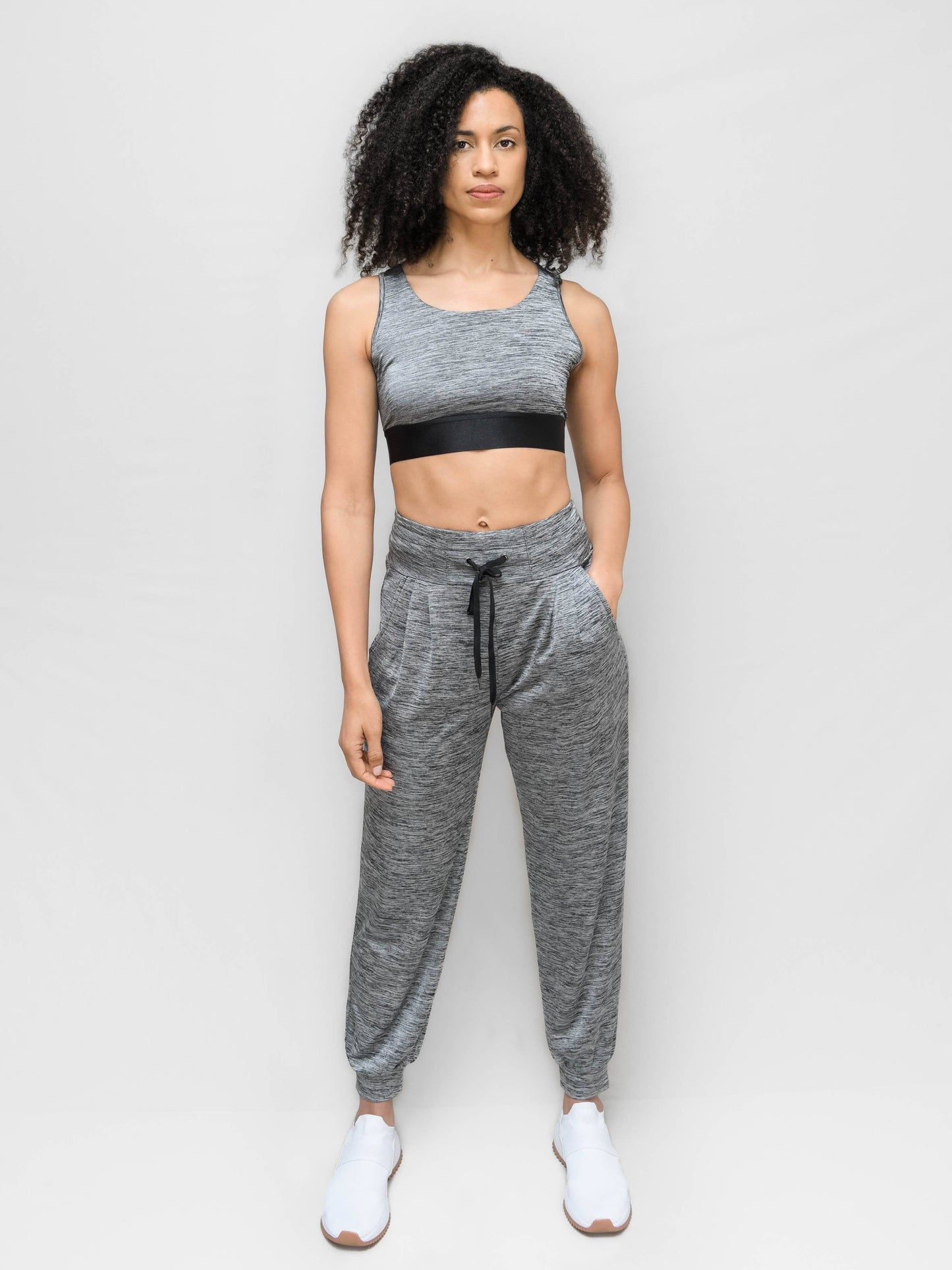Sporty-Chic Lightweight Pleated Athleisure - CZJ403