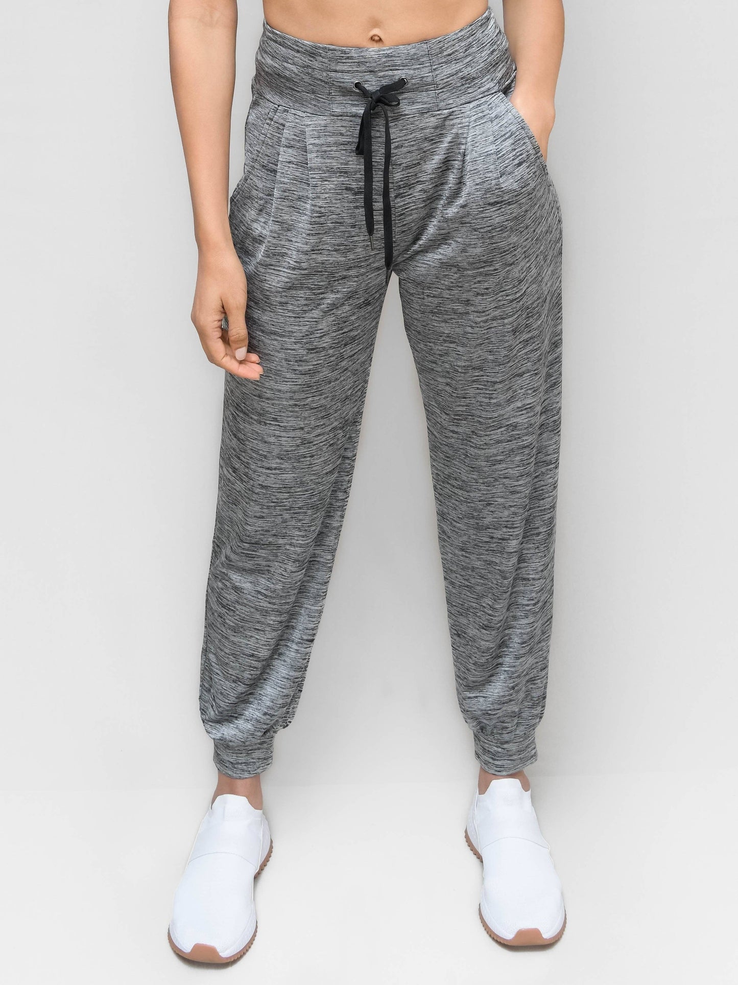Sporty-Chic Lightweight Pleated Athleisure - CZJ403