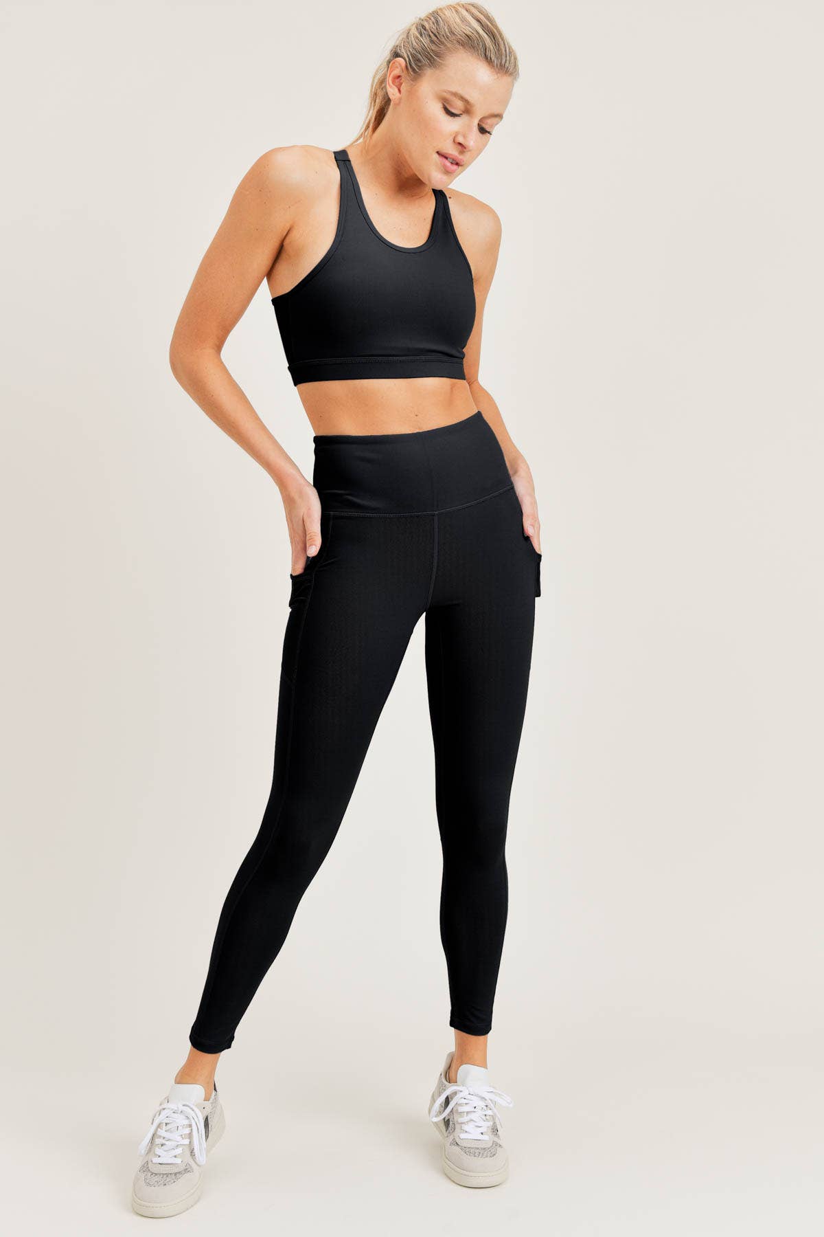 Mono B BRONZE - Essential Leggings with Mesh Pockets